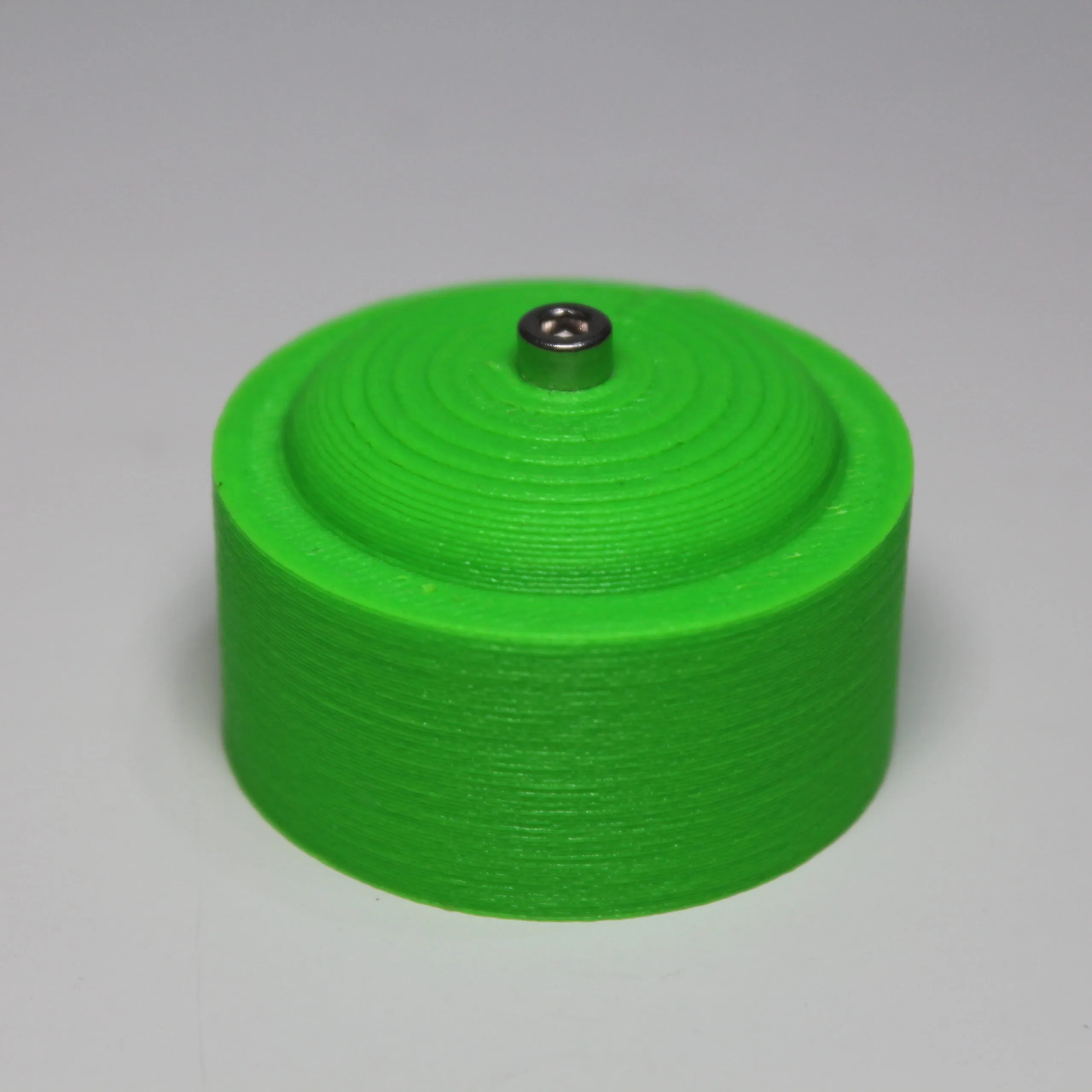 Оснастка для формовки стальных крышек, изготовленная на 3D-принтере